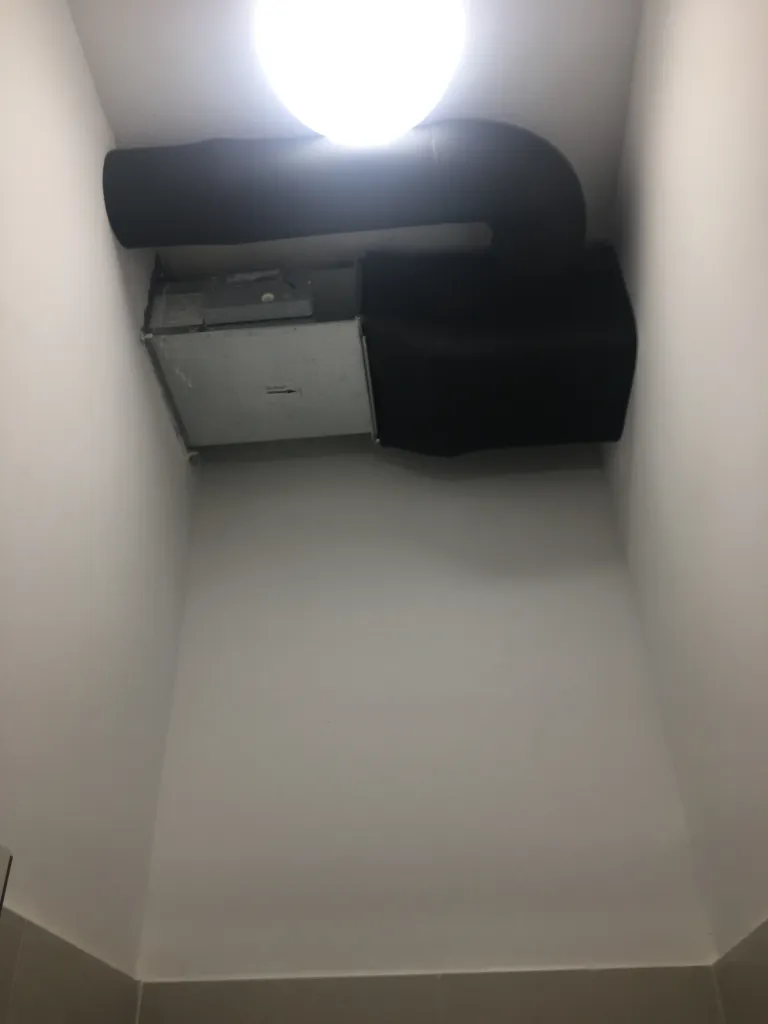 Ventilacijska jedinica s izoliranim kanalima pod stropom, OŠ Vladimir Nazor, Sveti Ilija